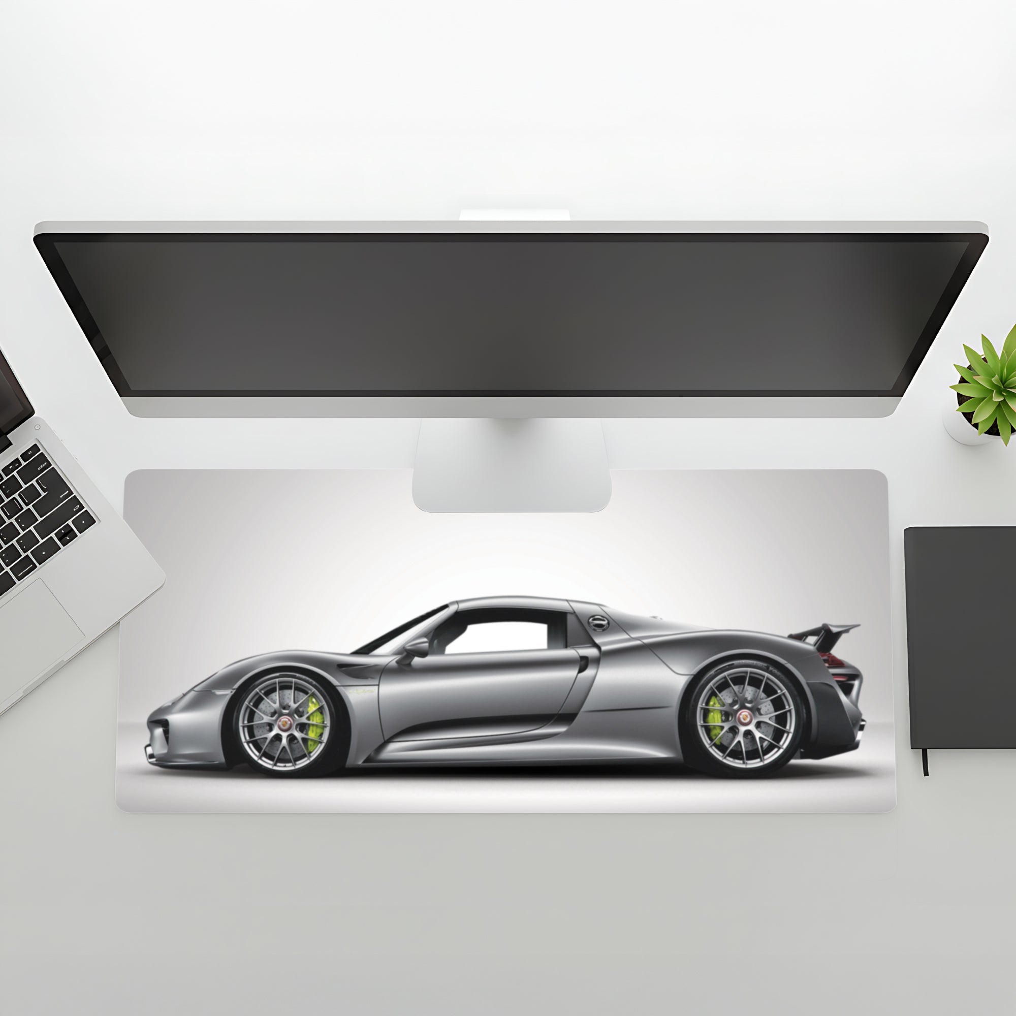 Porsche 918 Spyder Mousepad - car - artistry